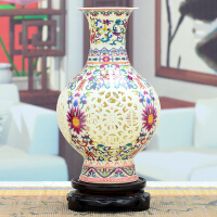 粉彩瓷器镂空花瓶