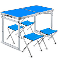 蓝色桌子