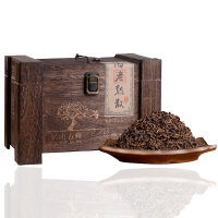 木盒装陈年普洱茶